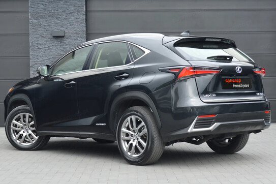 Lexus NX 300h 2.5 Hybrid