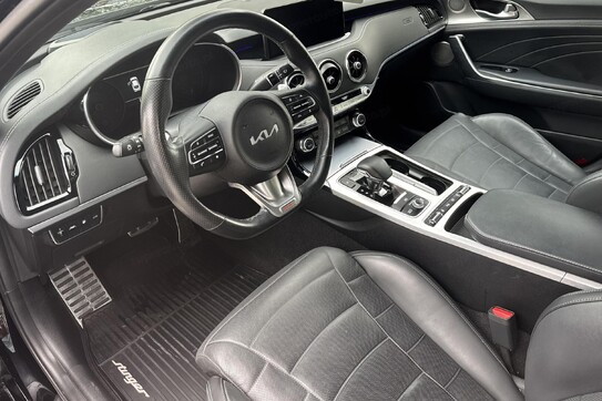 Kia Stinger GT 3.3 T-GDI V6  AWD