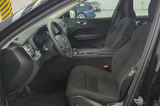 Volvo XC60 B4 D Momentum Pro aut