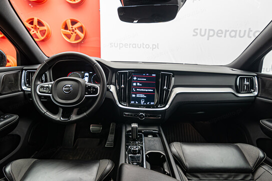 Volvo V60 B4 R-Design aut