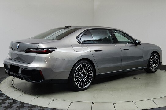 BMW Seria 7 740d xDrive M Sport