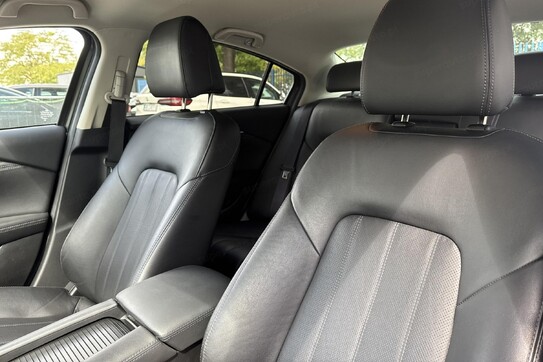 Mazda 6 SkyPrestige 2.5  aut