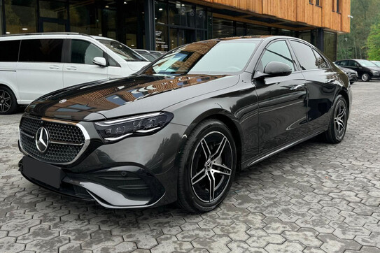 Mercedes E Klasa 220 d 4-Matic AMG