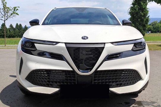 Alfa Romeo Junior 1.2 Ibrida Speciale
