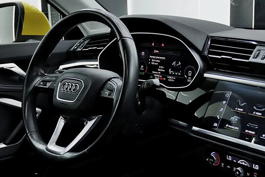Audi Q3 45 TFSI quattro S tronic