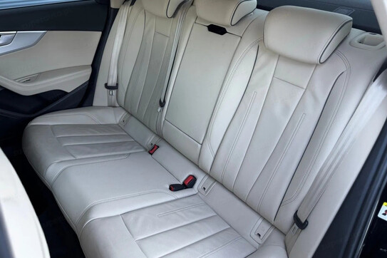 Audi A4 40 TDI quattro Advanced