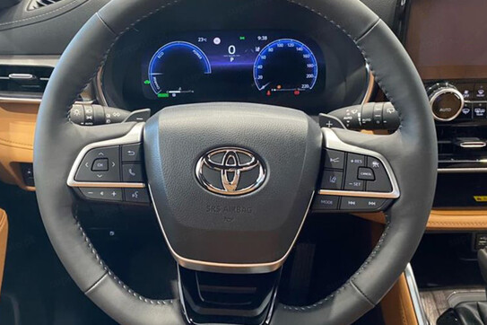 Toyota Highlander Executive 2.5 Hybrid Dynamic Force