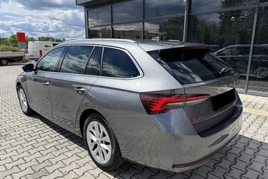 Skoda Octavia Selection Edition 130 1.5 TSI mHEV DSG