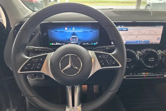 Mercedes GLA 200