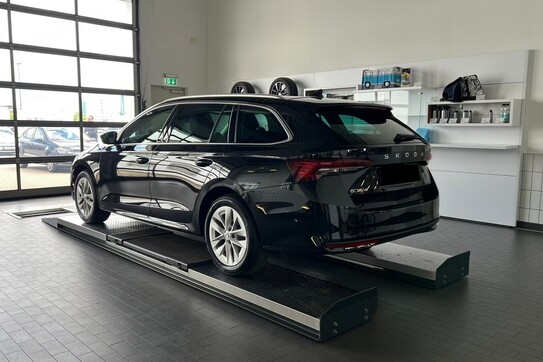 Skoda Octavia Selection Edition 130 1.5 TSI mHEV DSG