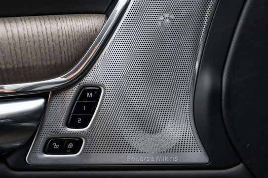 Volvo S90 T8 AWD Plug-In Hybrid Ultimate Bright