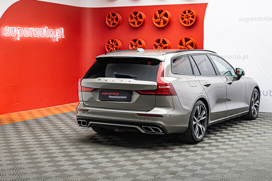 Volvo V60 B4 R-Design aut