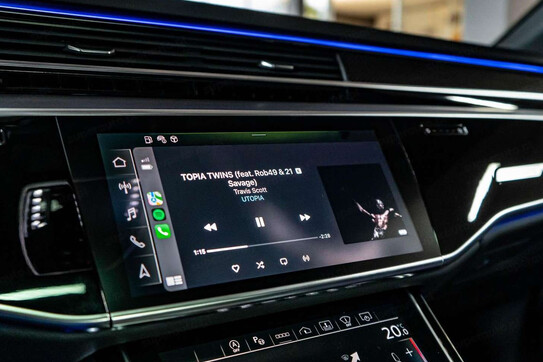Audi A8 S8 TFSI quattro