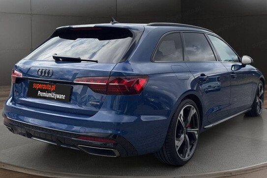 Audi A4 45 TFSI quattro S Line Competition Plus