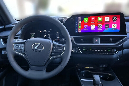 Lexus UX 300h F Sport Design