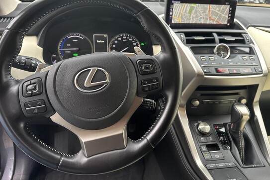 Lexus NX 300h F Impression AWD