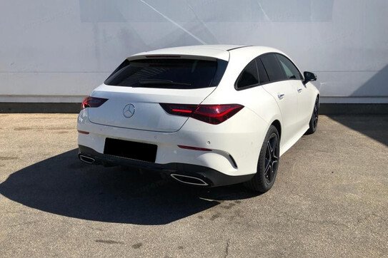 Mercedes CLA 200 AMG Line Shooting Brake