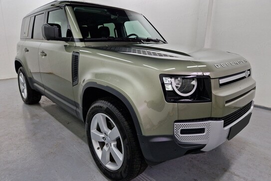 Land Rover Defender 110 X-Dynamic SE