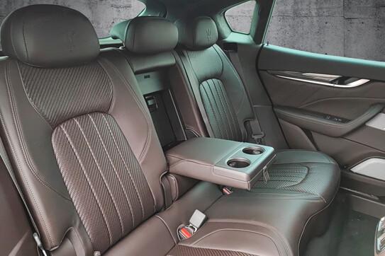 Maserati Levante Trofeo Ermenegildo Zegna