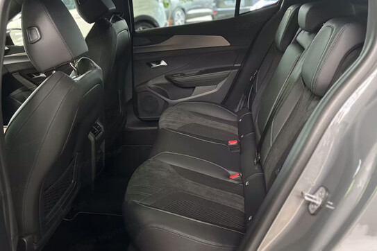 Peugeot 408 GT e-DCS 1.2 mHEV
