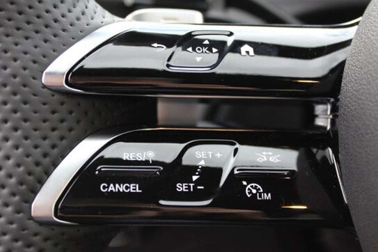 Mercedes E Klasa 220 d 4-Matic AMG