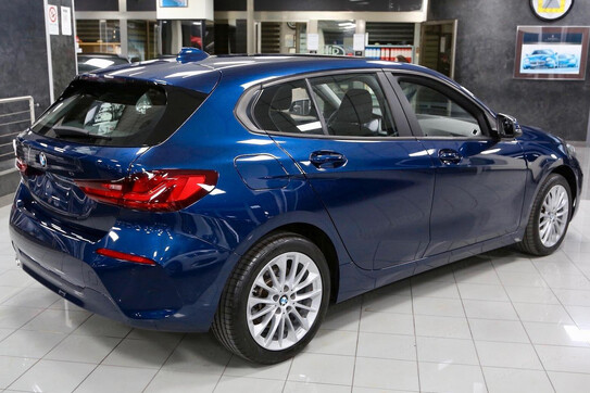 BMW Seria 1 118i Advantage