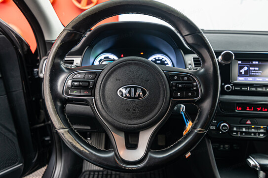 Kia Niro 1.6 GDI Hybrid M