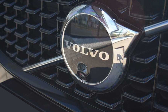 Volvo V90 T6 AWD Plug-In Hybrid Plus Dark
