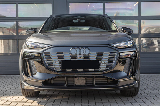 Audi Q6 e-tron quattro