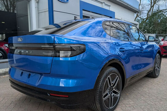 Ford Capri Premium AWD 79 kWh