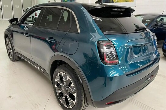 Fiat 600 Hybrid 1.2 Turbo eDCT