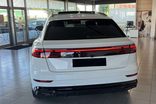 Audi Q8 50 TDI quattro