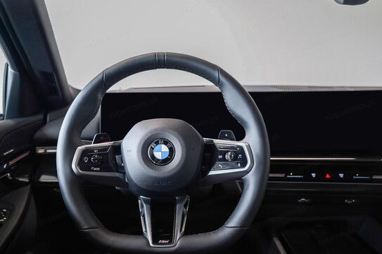 BMW Seria 5 520d M Sport