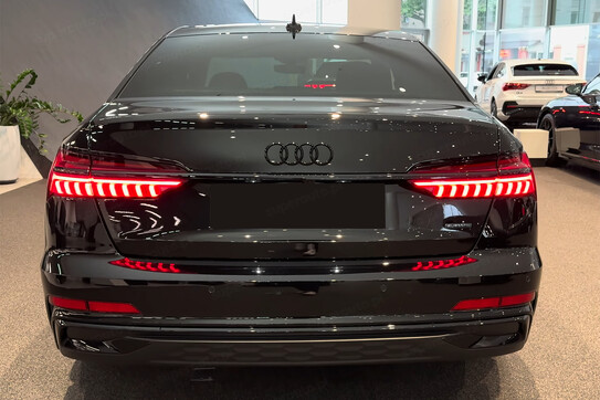 Audi A6 55 TFSI e quattro S Line
