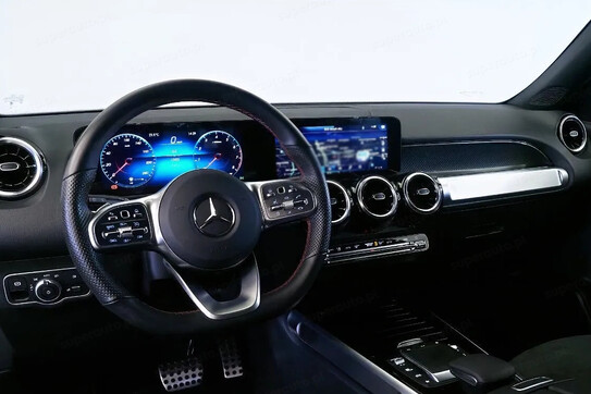 Mercedes GLB 200 4-Matic AMG Line 8G-DCT