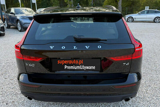 Volvo V60 T4 Momentum aut