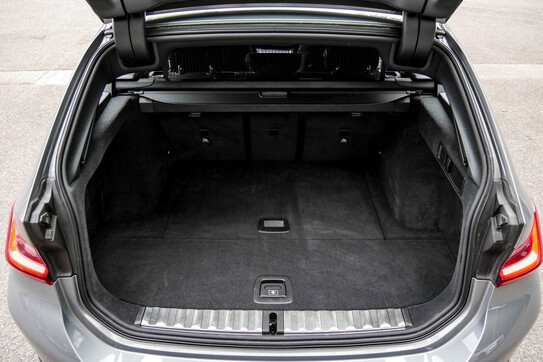 BMW Seria 3 Touring 330i xDrive M Sport