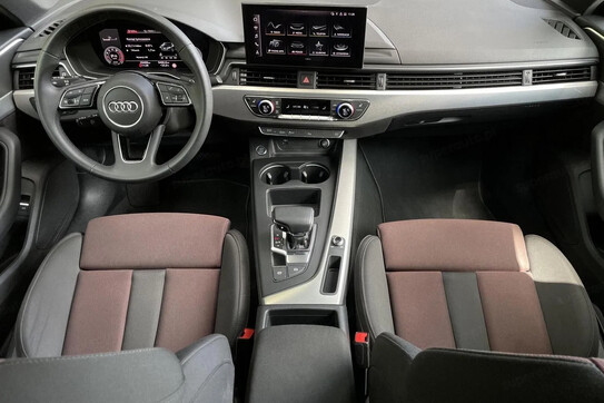 Audi A4 40 TFSI S Line S tronic