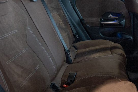 Mercedes GLA 200  AMG Line