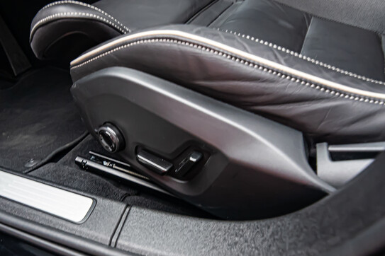 Volvo S60 B5 AWD Ultimate Dark aut