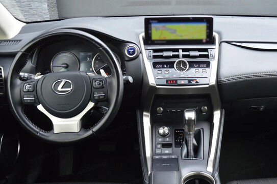 Lexus NX 300h 2.5 Hybrid