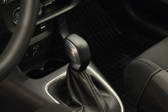 Citroen C3 1.2 PureTech Shine EAT6