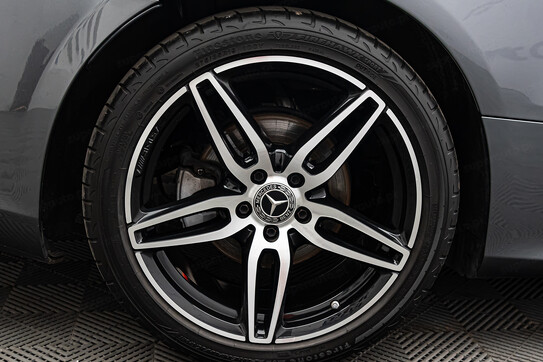 Mercedes E Klasa E 300 Coupe 2.0 9G-TRONIC
