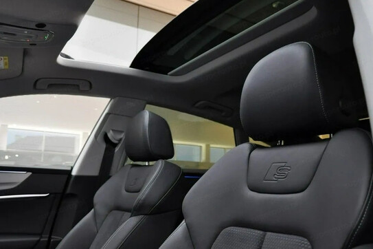 Audi A7 55 TFSI e PHEV quattro S tronic