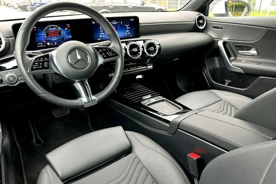 Mercedes Klasa A 200 Progressive 7G-DCT