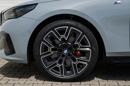 BMW Seria 5 Touring 540d xDrive M Sport