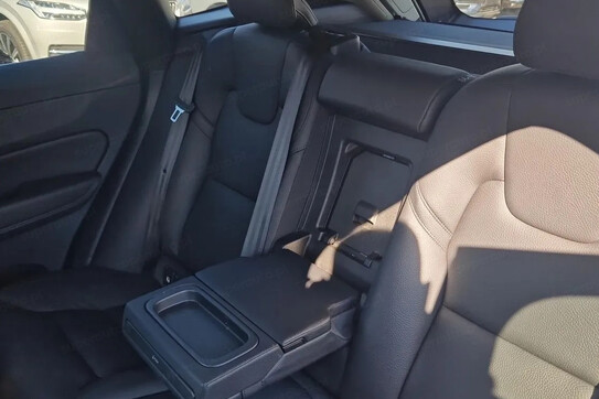 Volvo XC60 B4 D AWD Momentum Pro aut