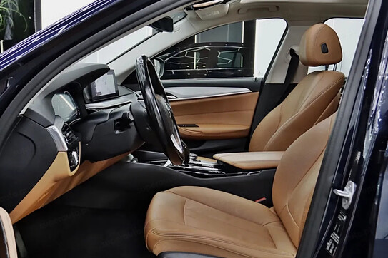 BMW Seria 5 520d aut