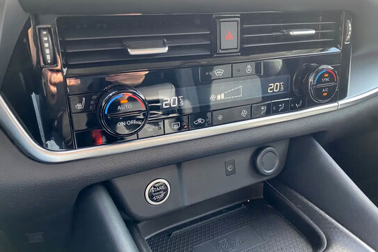 Nissan Qashqai N-Connecta Xtronic 4x4  1.3 DIG-T mHEV