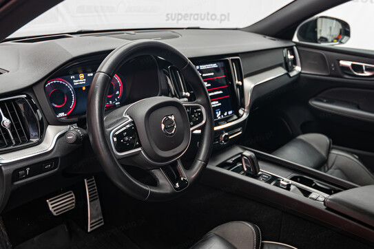 Volvo V60 B4 R-Design aut
